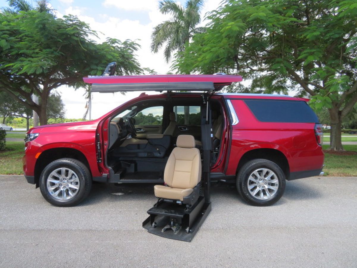 2023 Chevrolet Suburban Premier - 9335