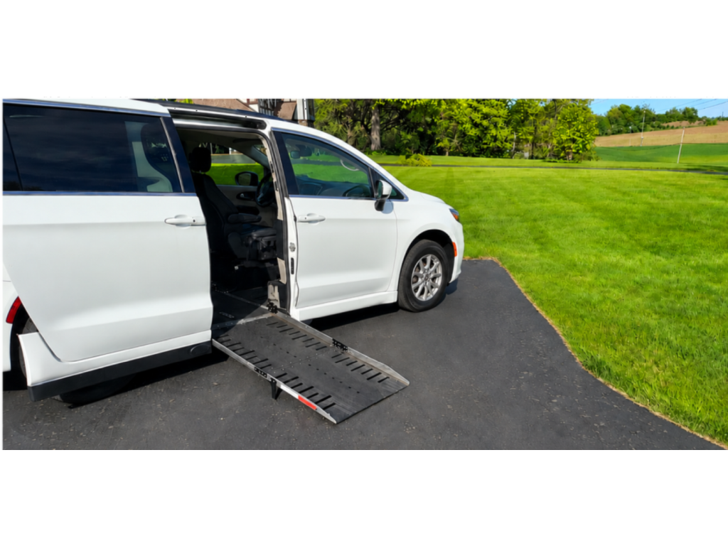 2021 Chrysler Voyager LXI - 6284