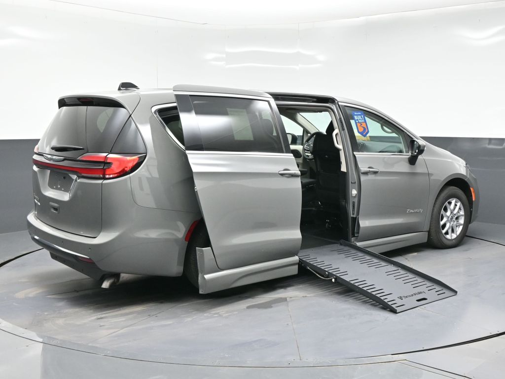 2023 Chrysler Pacifica Touring L - 1493