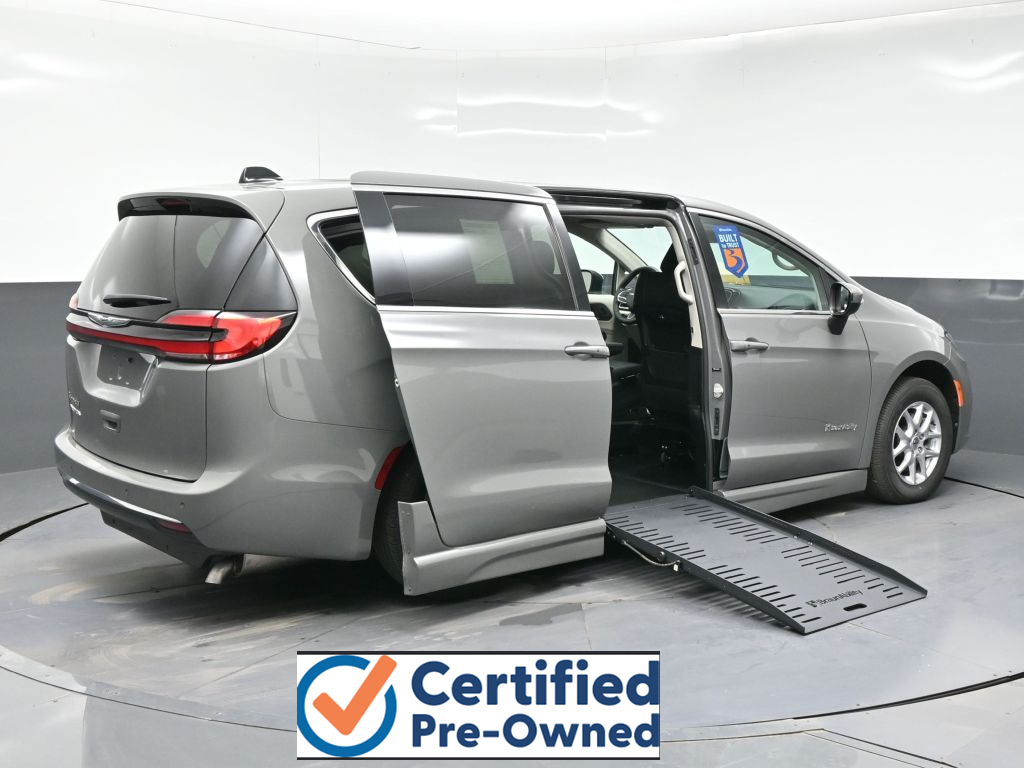 2023 Chrysler Pacifica Touring L - 1493