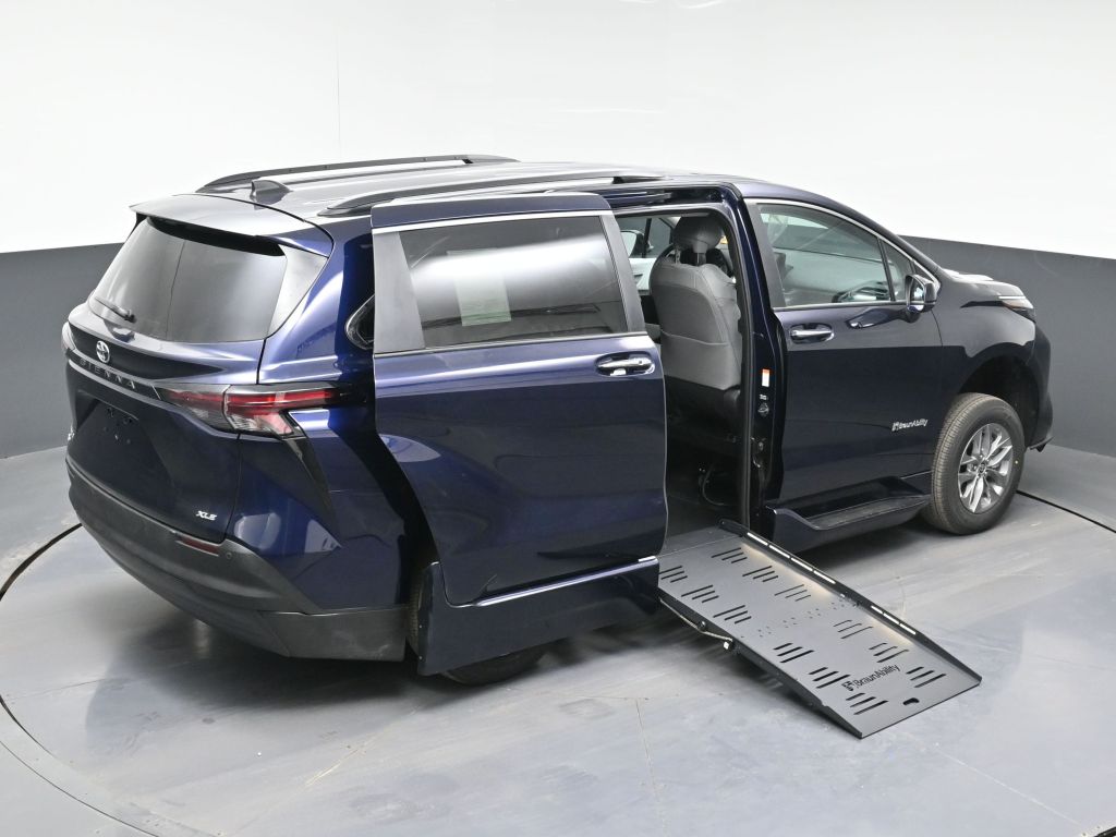 2026 Toyota Sienna - 4586