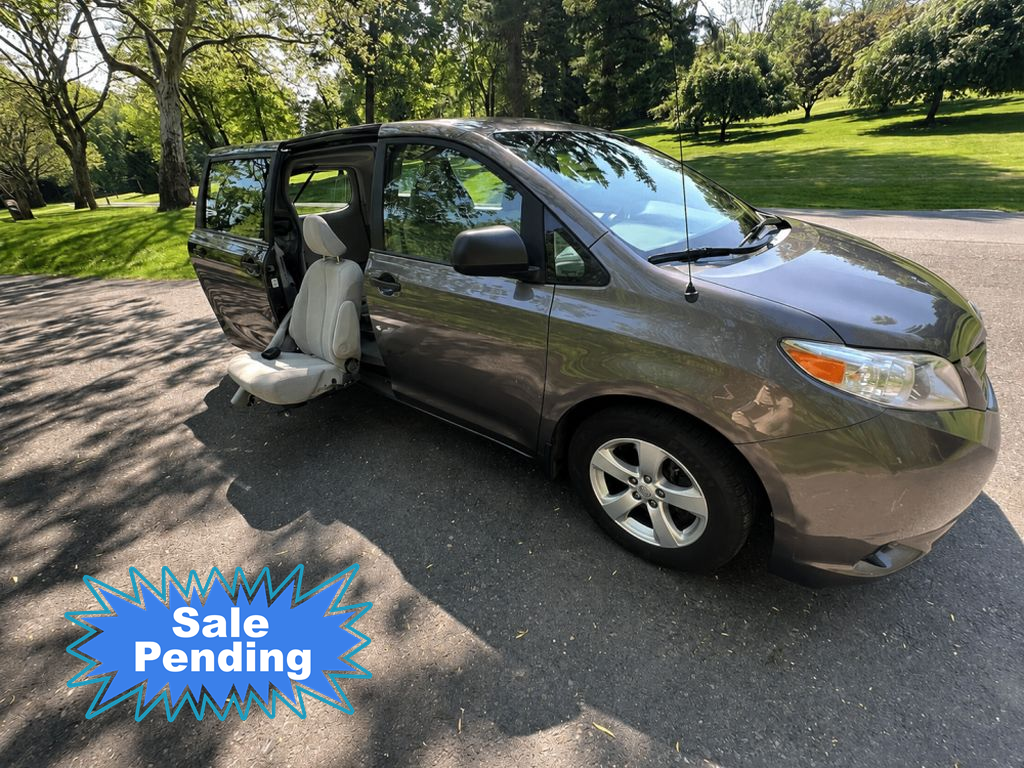 2012 Toyota Sienna - 0806