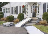 THREE-FOLD PORTABLE FOLDING RAMPS